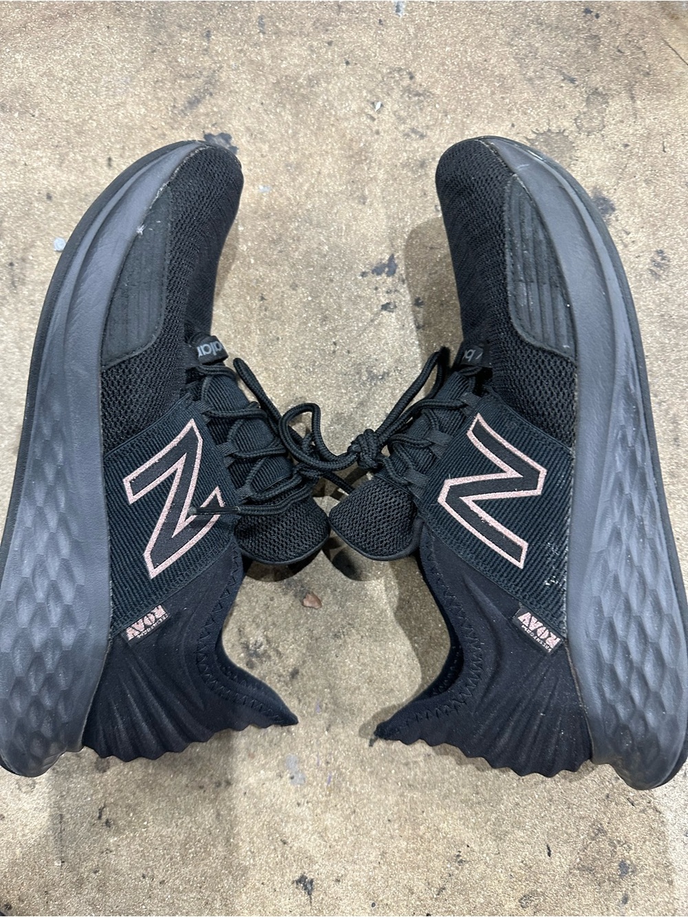 New Balance Women's Black Running Sneakers with Pink Trim